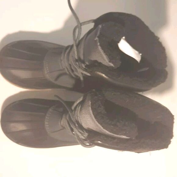 Swiss Tech Thinsulate Waterproof Leather Snow Boots – Kids Size 3 – Black - Picture 3 of 13